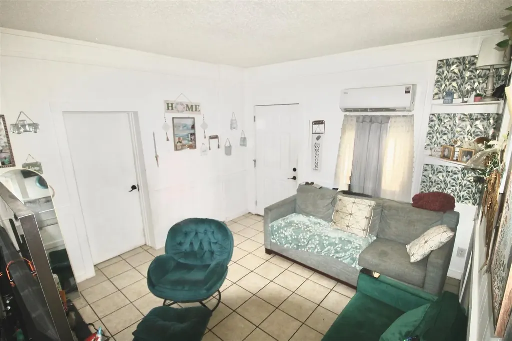 610 Dundee Road Dundee FL 33838