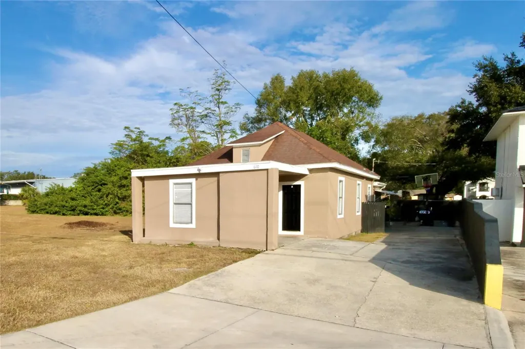 610 Dundee Road Dundee FL 33838