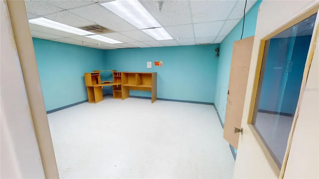 1027 9th Street W Bradenton FL 34205
