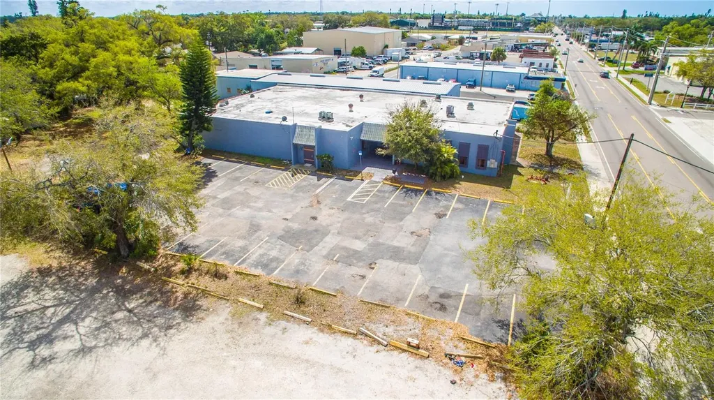 1027 9th Street W Bradenton FL 34205