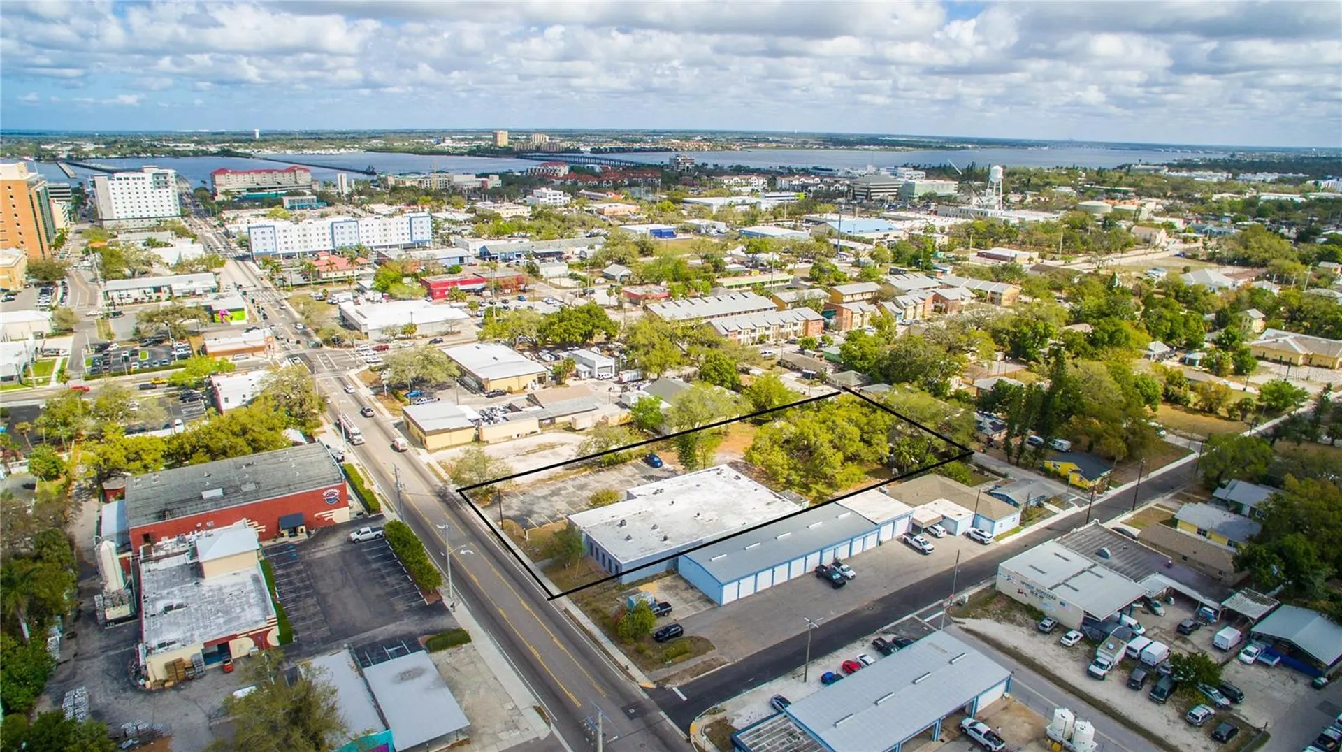 1027 9th Street W Bradenton FL 34205