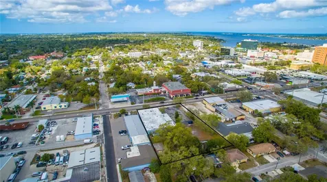 1027 9th Street W Bradenton FL 34205