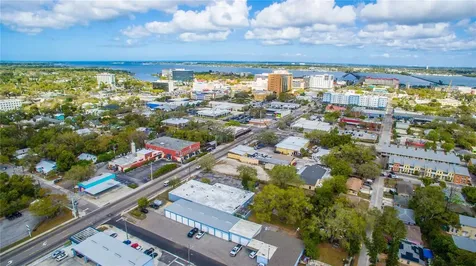 1027 9th Street W Bradenton FL 34205