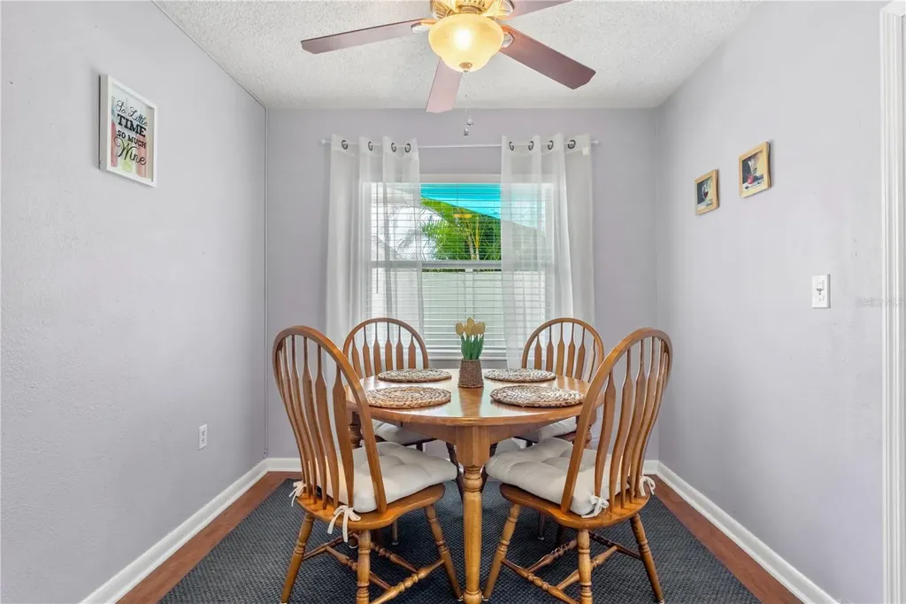 5596 100th Way N St Petersburg FL 33708