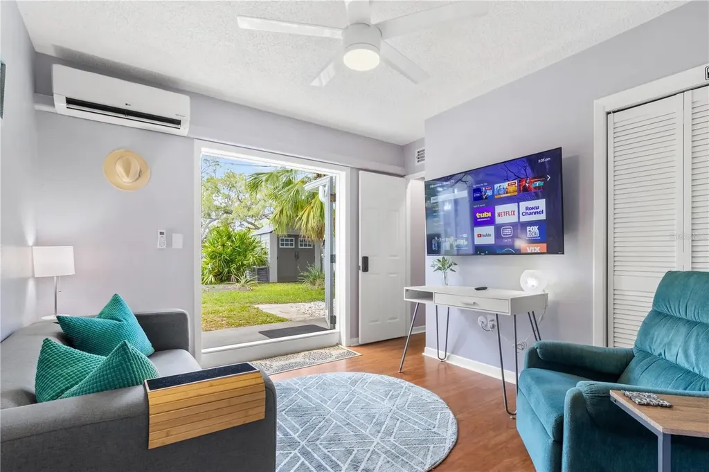 5596 100th Way N St Petersburg FL 33708