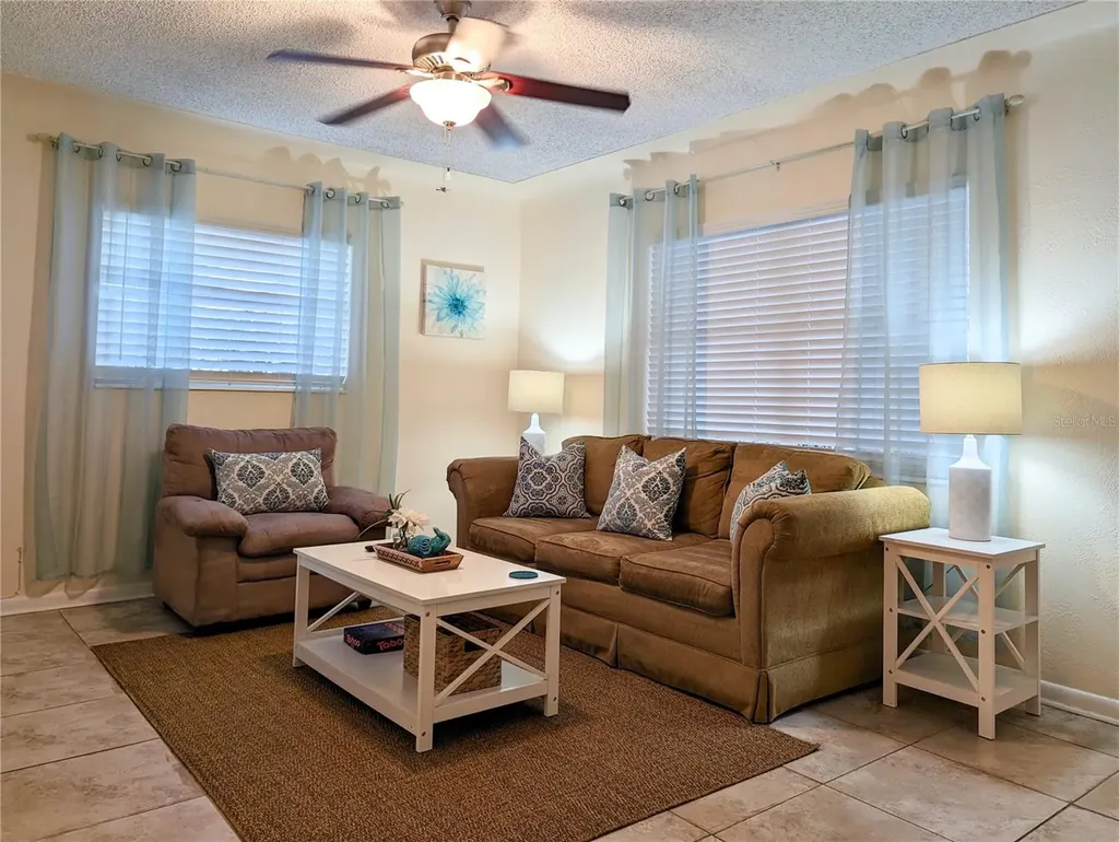 5596 100th Way N St Petersburg FL 33708