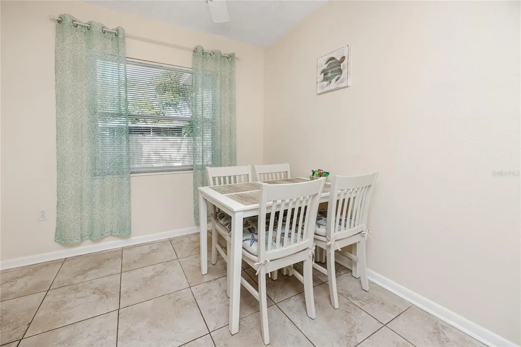 5596 100th Way N St Petersburg FL 33708