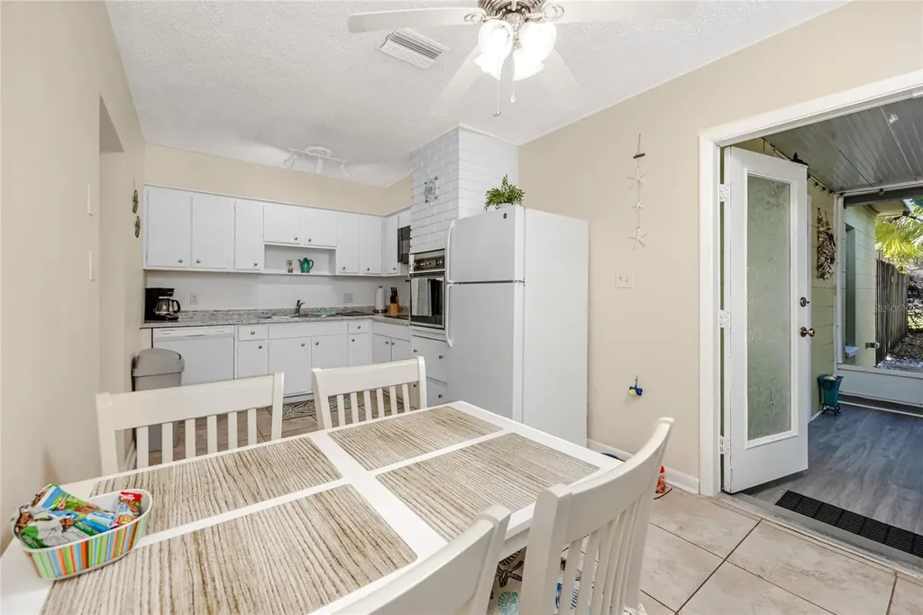 5596 100th Way N St Petersburg FL 33708