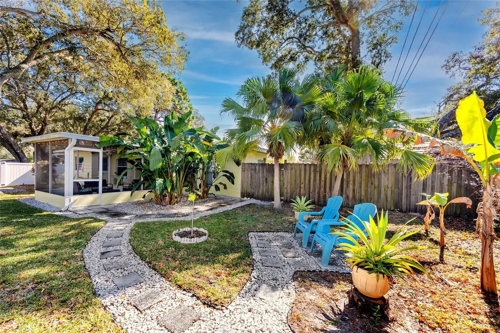 5596 100th Way N St Petersburg FL 33708