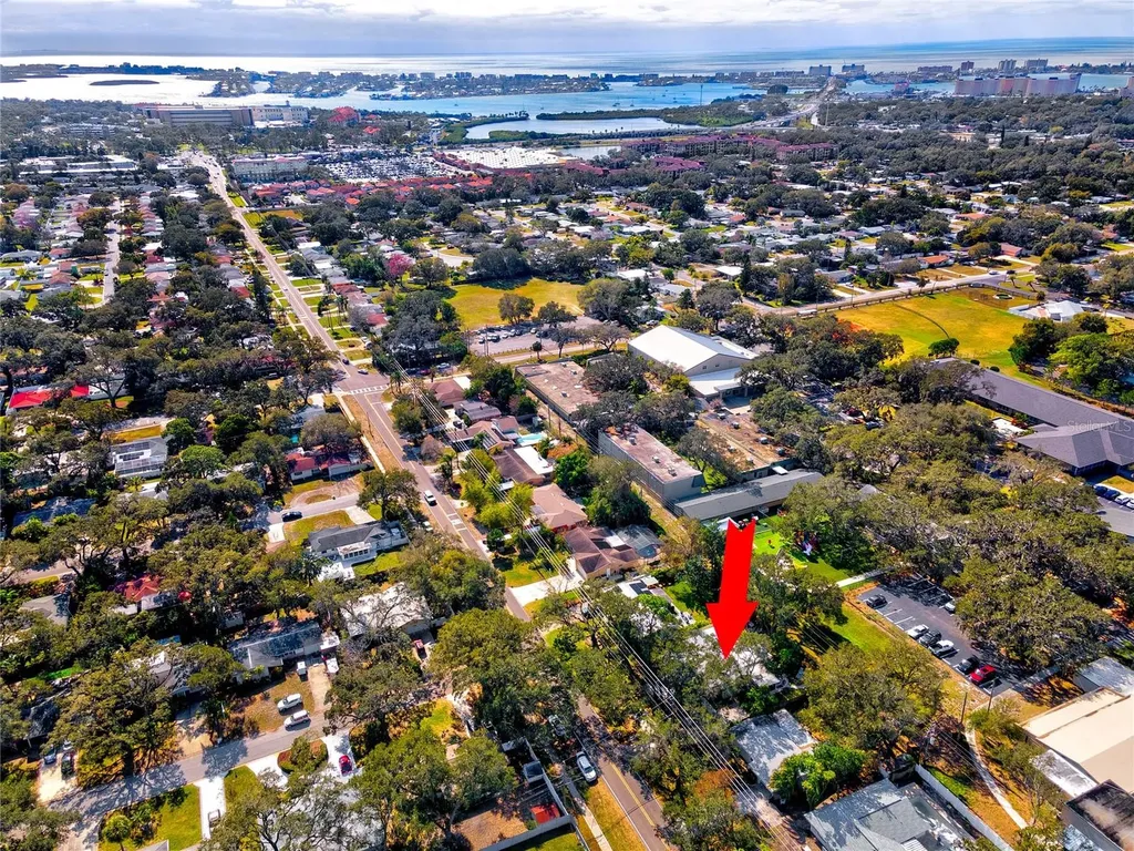 5596 100th Way N St Petersburg FL 33708