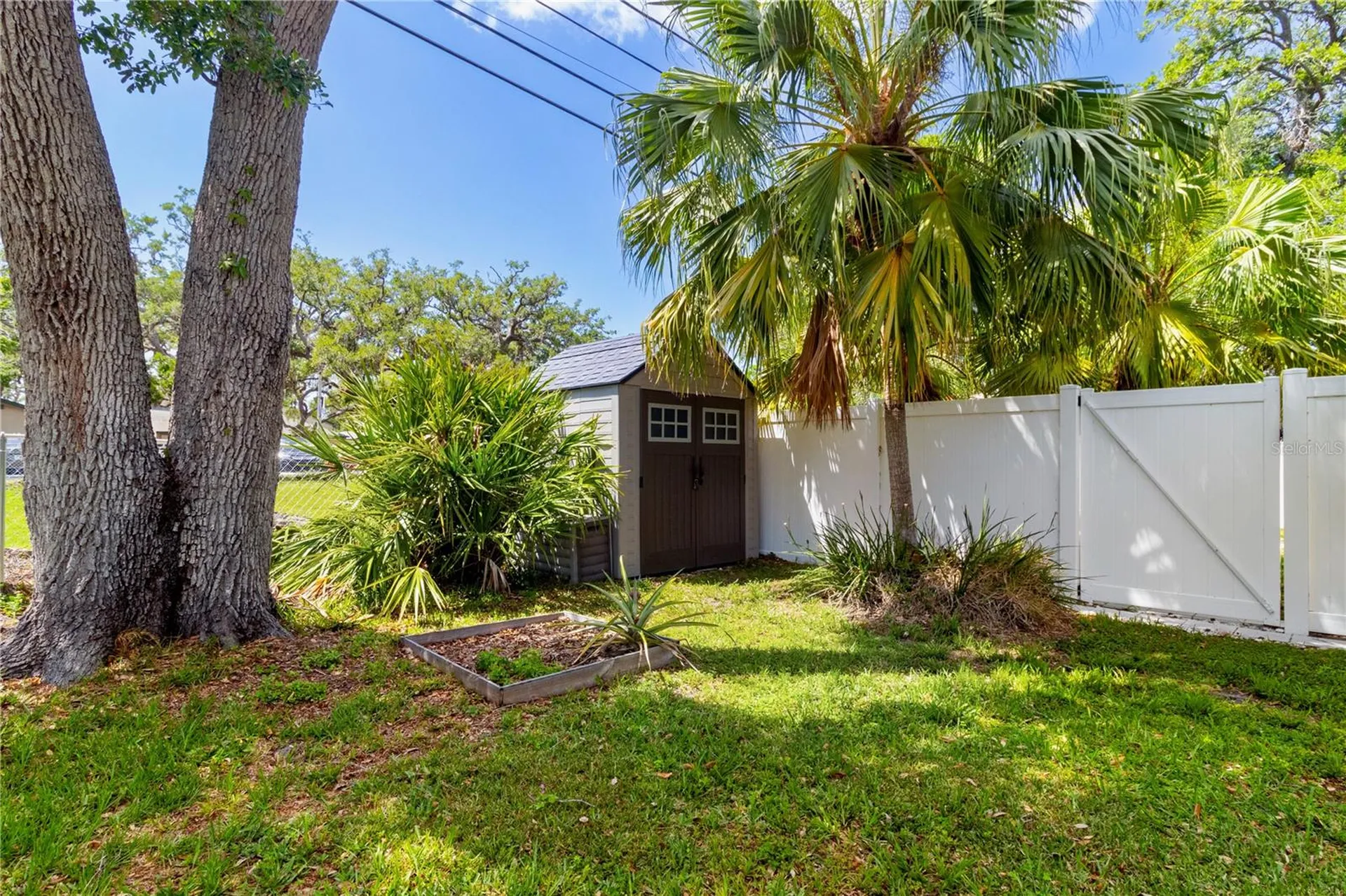 5596 100th Way N St Petersburg FL 33708