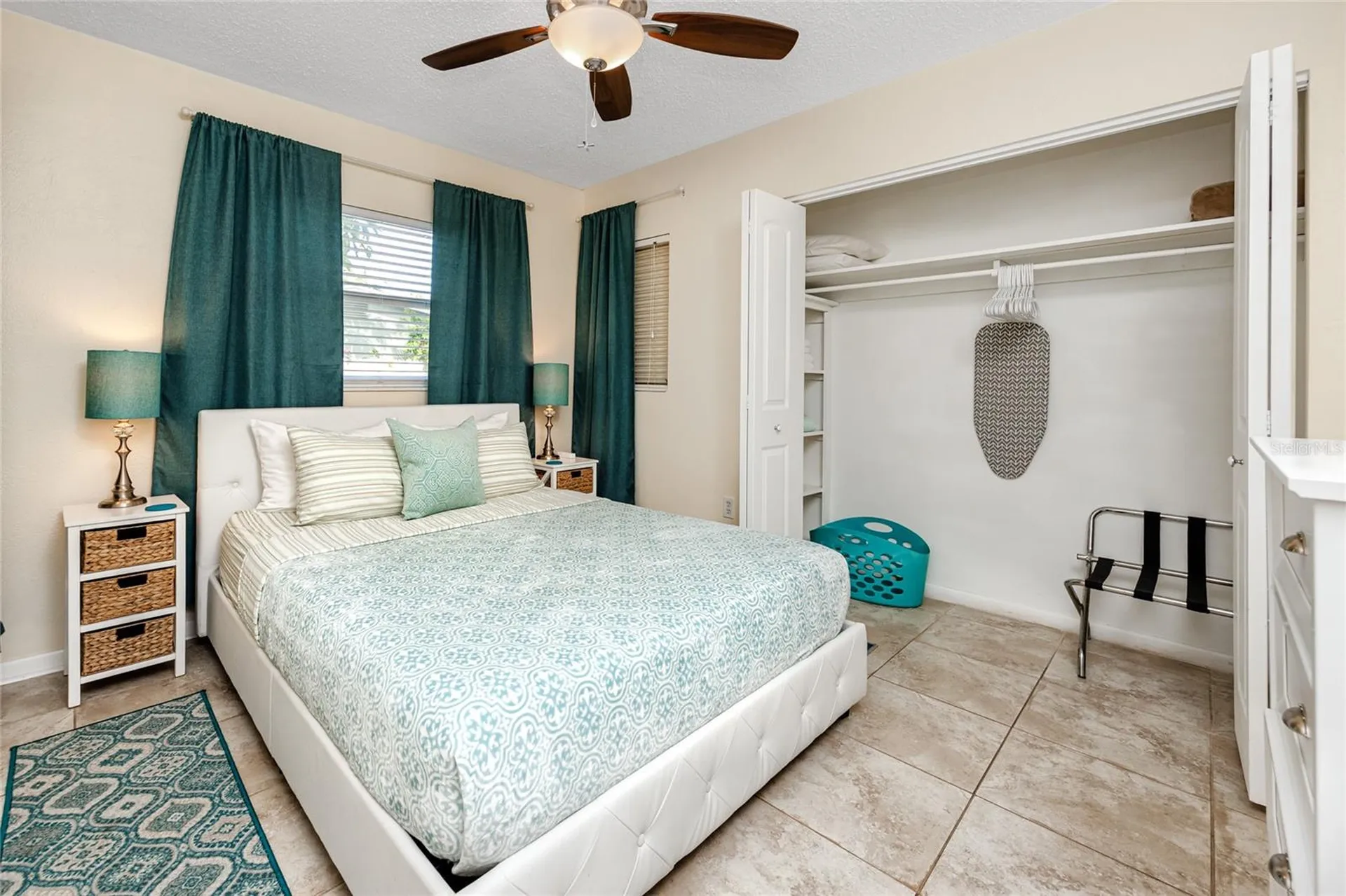 5596 100th Way N St Petersburg FL 33708