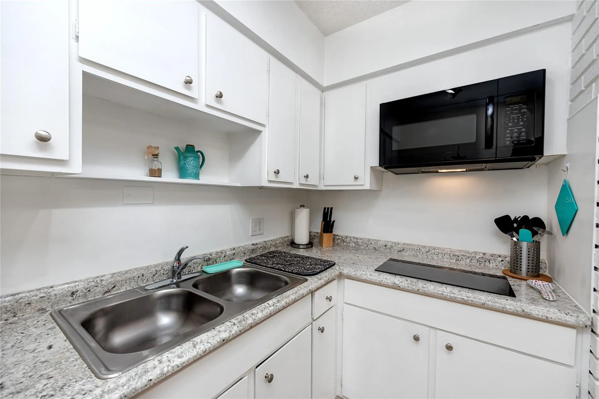 5596 100th Way N St Petersburg FL 33708