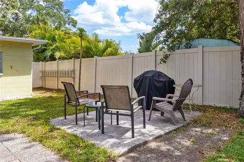 5596 100th Way N St Petersburg FL 33708