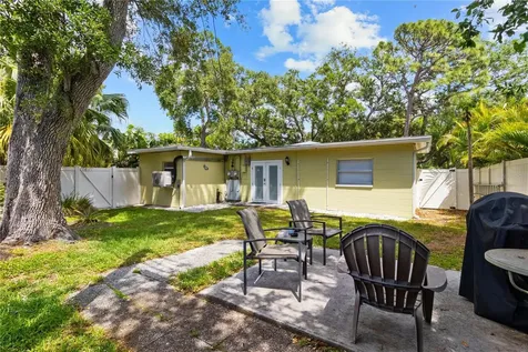 5596 100th Way N St Petersburg FL 33708