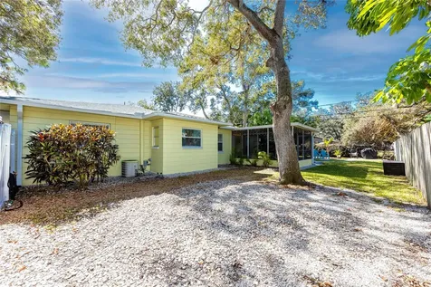 5596 100th Way N St Petersburg FL 33708