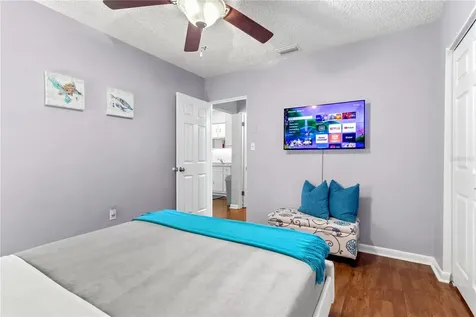 5596 100th Way N St Petersburg FL 33708
