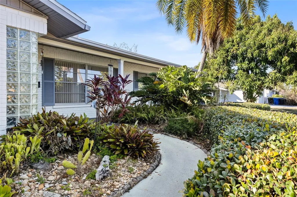 6801 15th Street S St Petersburg FL 33705