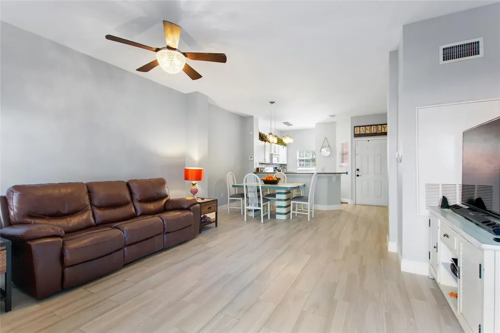 4717 Vero Beach Place Kissimmee FL 34746