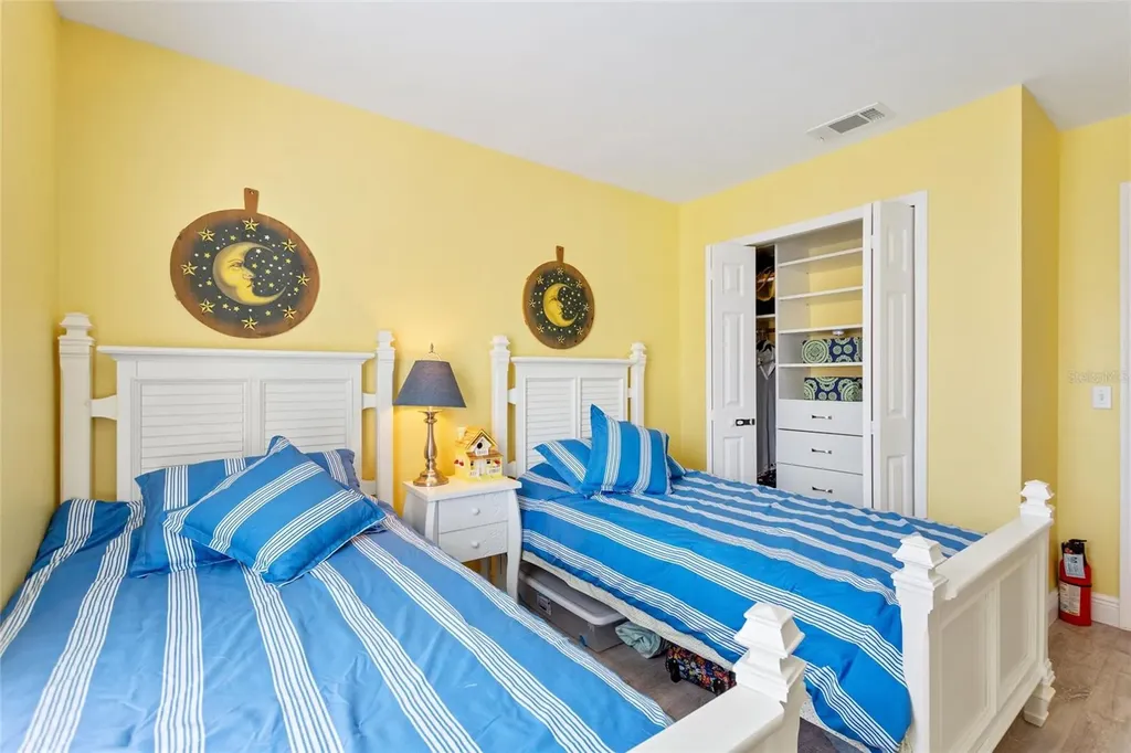 4717 Vero Beach Place Kissimmee FL 34746