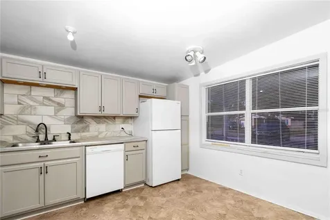 6382 81st Avenue N Pinellas Park FL 33781