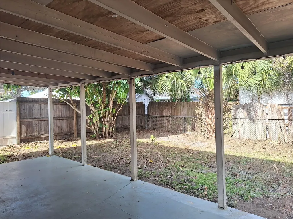 607 Edward Street New Smyrna Beach FL 32168