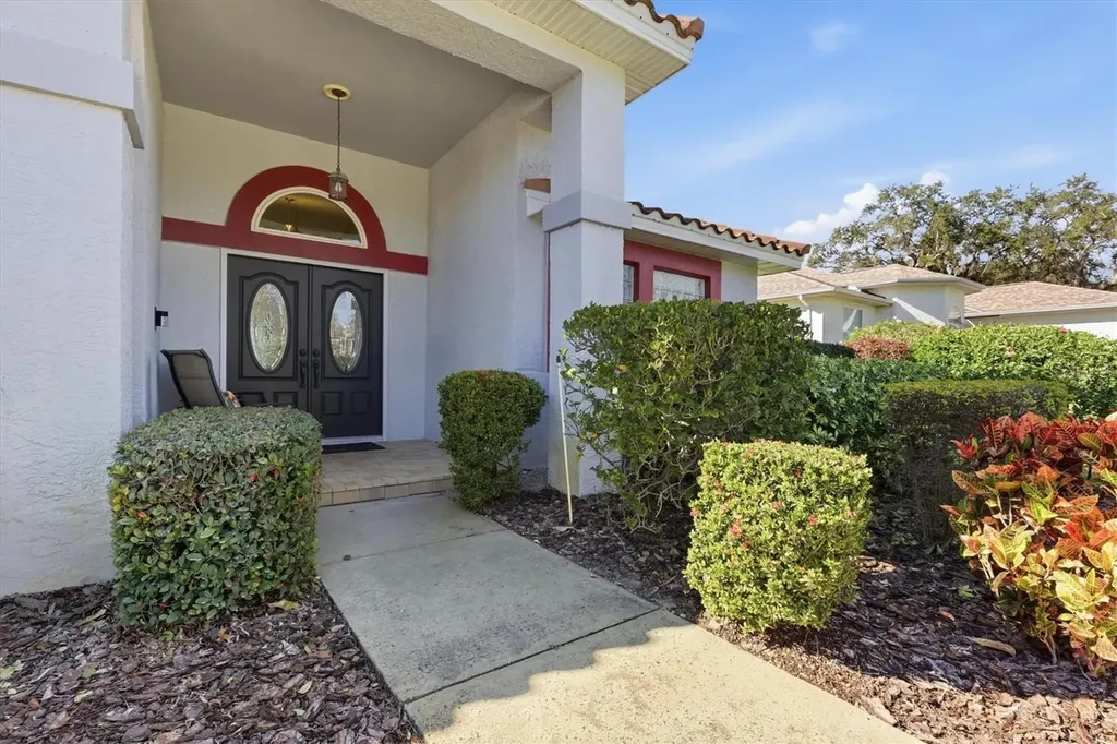 716 Woodmont Drive Tarpon Springs FL 34689