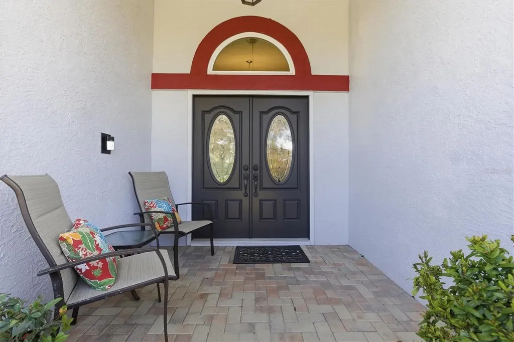 716 Woodmont Drive Tarpon Springs FL 34689
