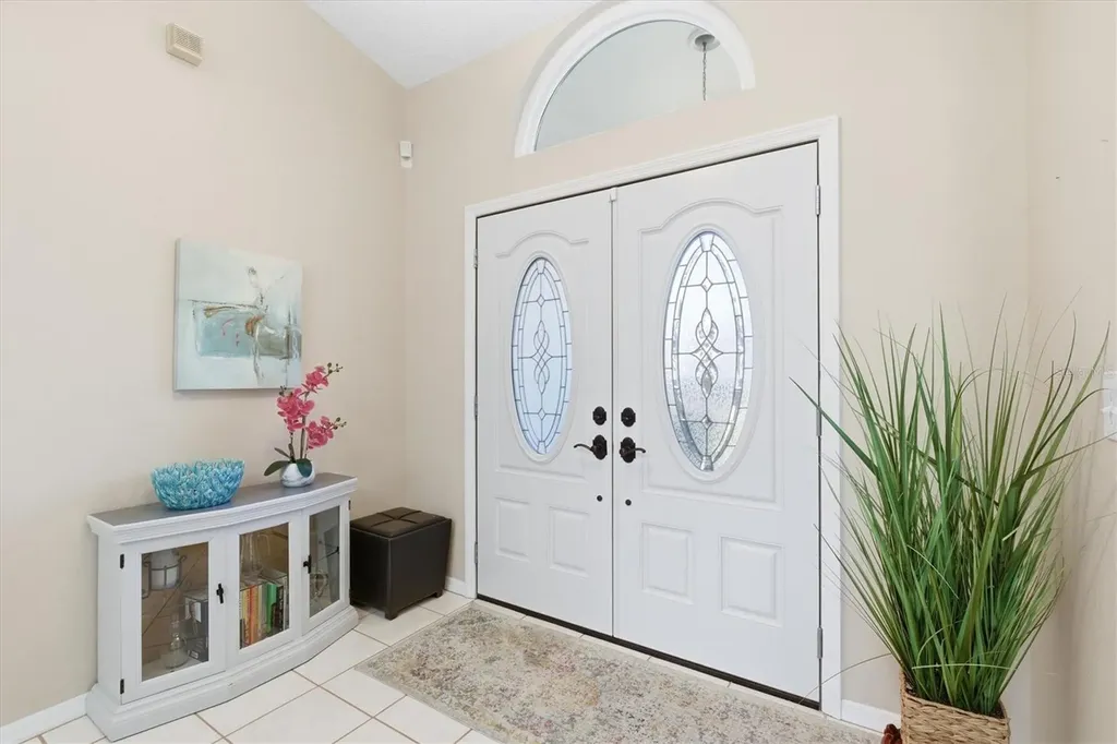 716 Woodmont Drive Tarpon Springs FL 34689