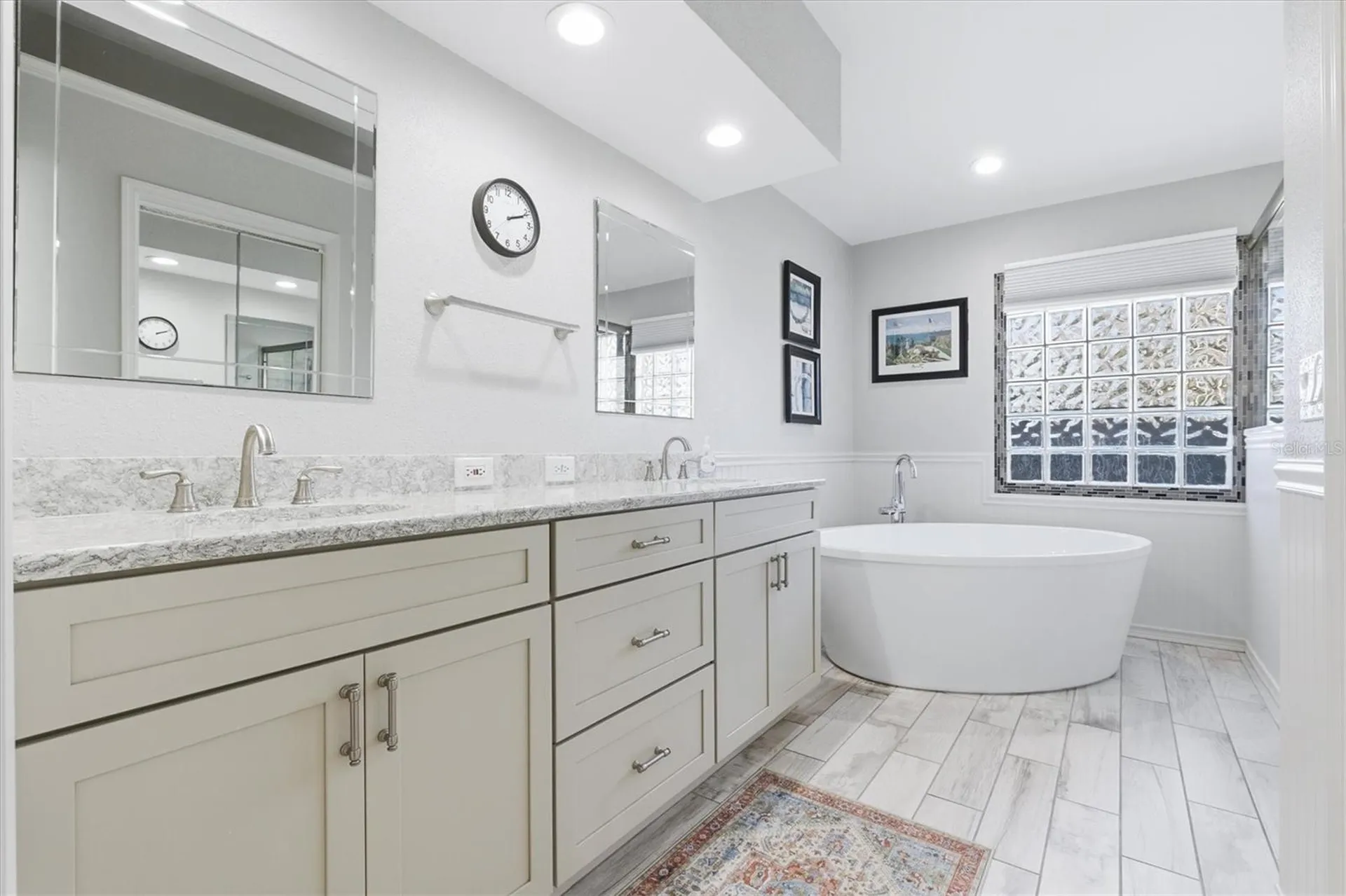 716 Woodmont Drive Tarpon Springs FL 34689