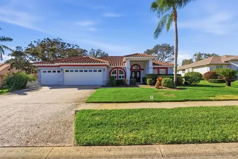716 Woodmont Drive Tarpon Springs FL 34689