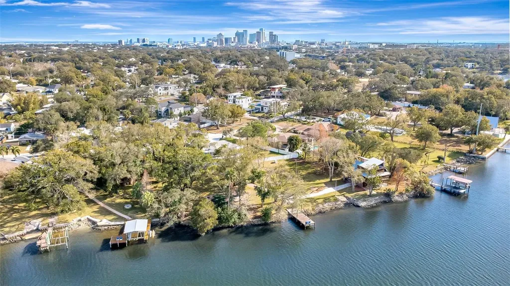 3306 N Perry Avenue Tampa FL 33603