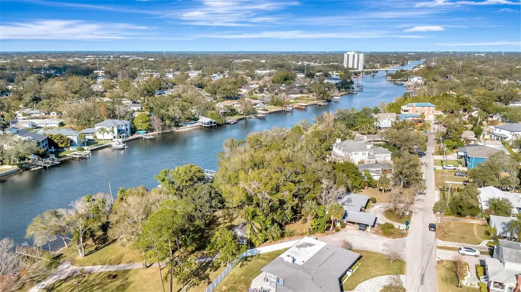 3306 N Perry Avenue Tampa FL 33603