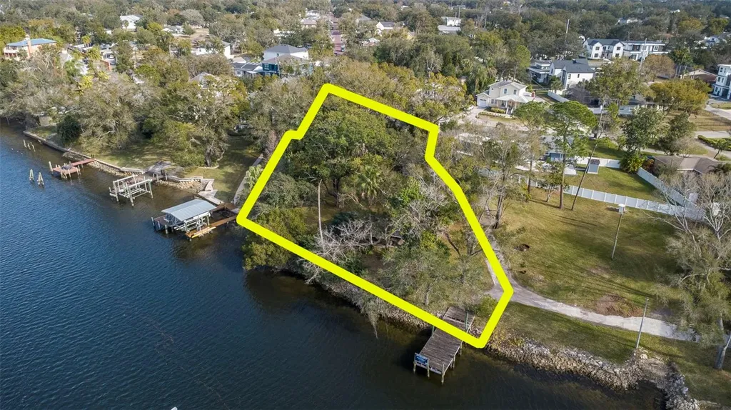 3306 N Perry Avenue Tampa FL 33603