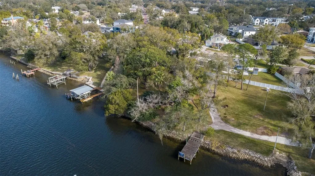 3306 N Perry Avenue Tampa FL 33603