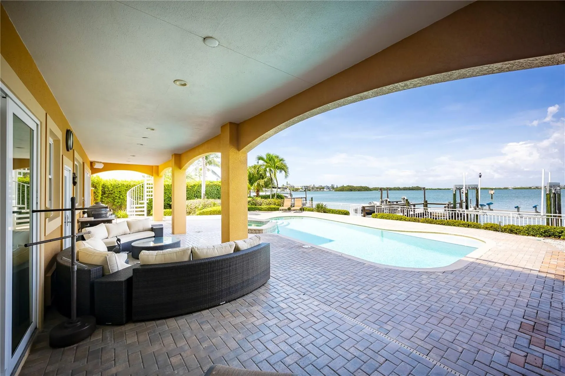 306 Harbor Drive Indian Rocks Beach FL 33785