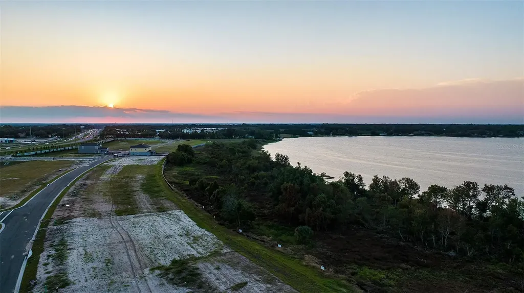 19341 Lochside Lane Mount Dora FL 32757