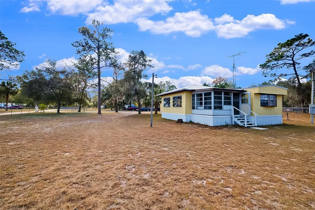 123 Miller Road Pomona Park FL 32181