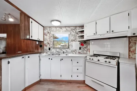 123 Miller Road Pomona Park FL 32181