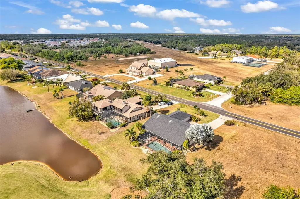11903 SW Kingsway Circle Lake Suzy FL 34269