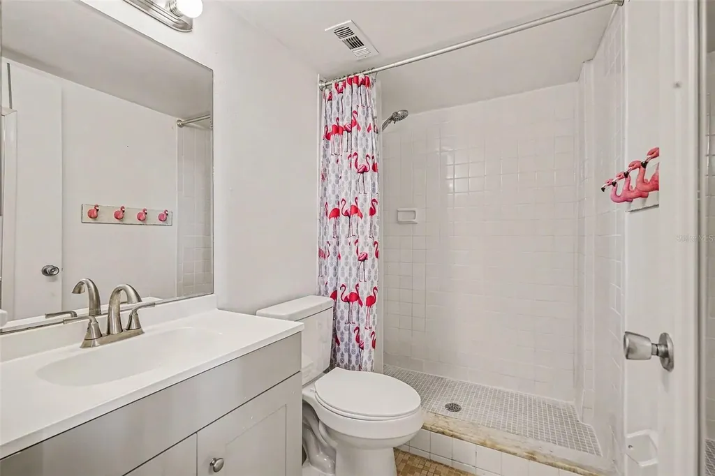 303 Tarpon Point Tarpon Springs FL 34689