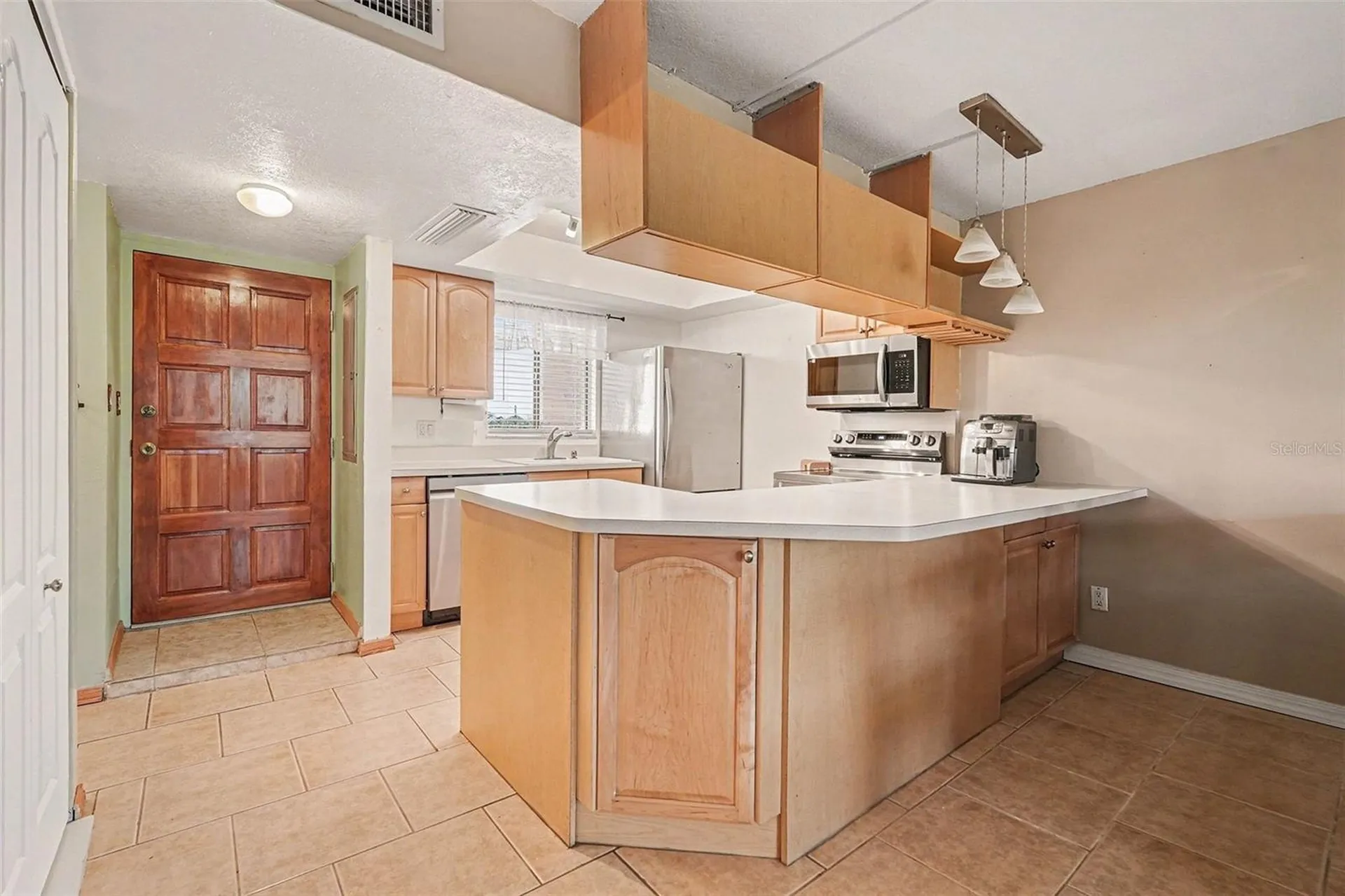 303 Tarpon Point Tarpon Springs FL 34689