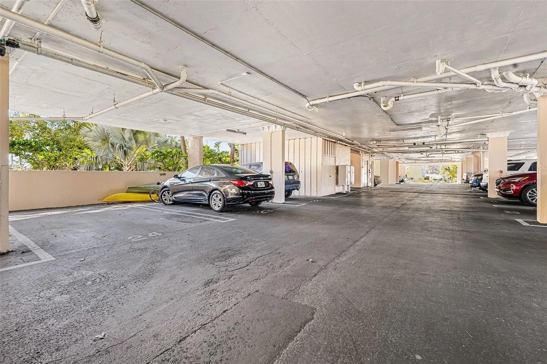 303 Tarpon Point Tarpon Springs FL 34689