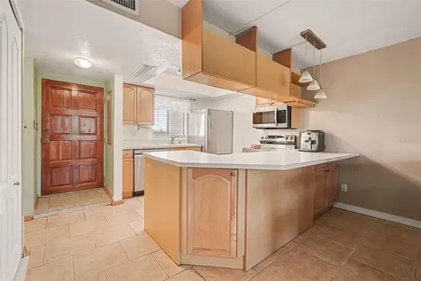 303 Tarpon Point Tarpon Springs FL 34689