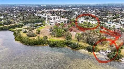 303 Tarpon Point Tarpon Springs FL 34689