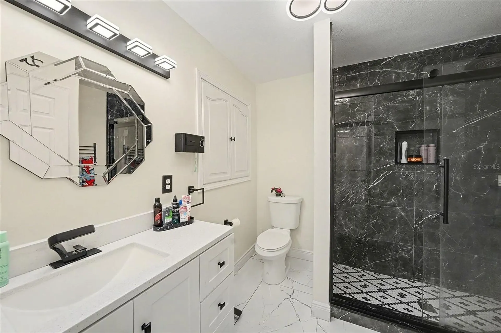 2910 W Burke Street Tampa FL 33614