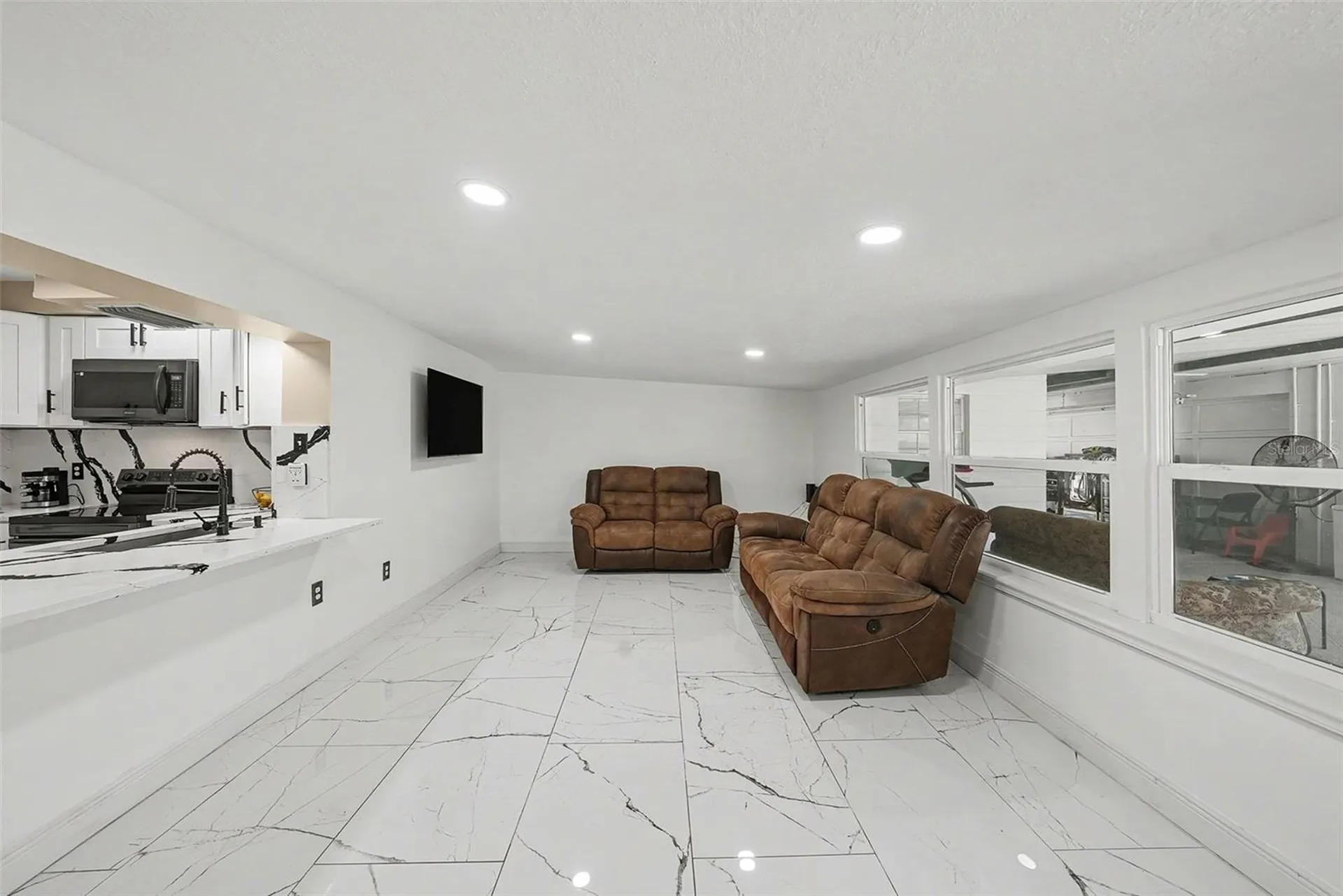 2910 W Burke Street Tampa FL 33614