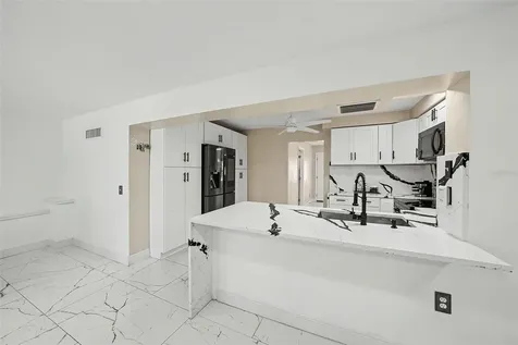 2910 W Burke Street Tampa FL 33614