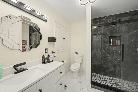 2910 W Burke Street Tampa FL 33614