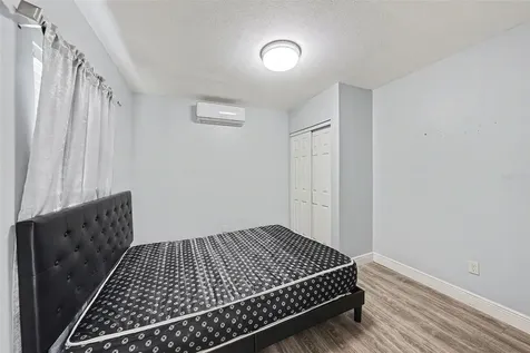 2910 W Burke Street Tampa FL 33614
